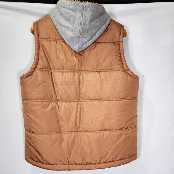 NWT Weatherproof Brown Quilted Vest with High Collar - Picture 2 of 8